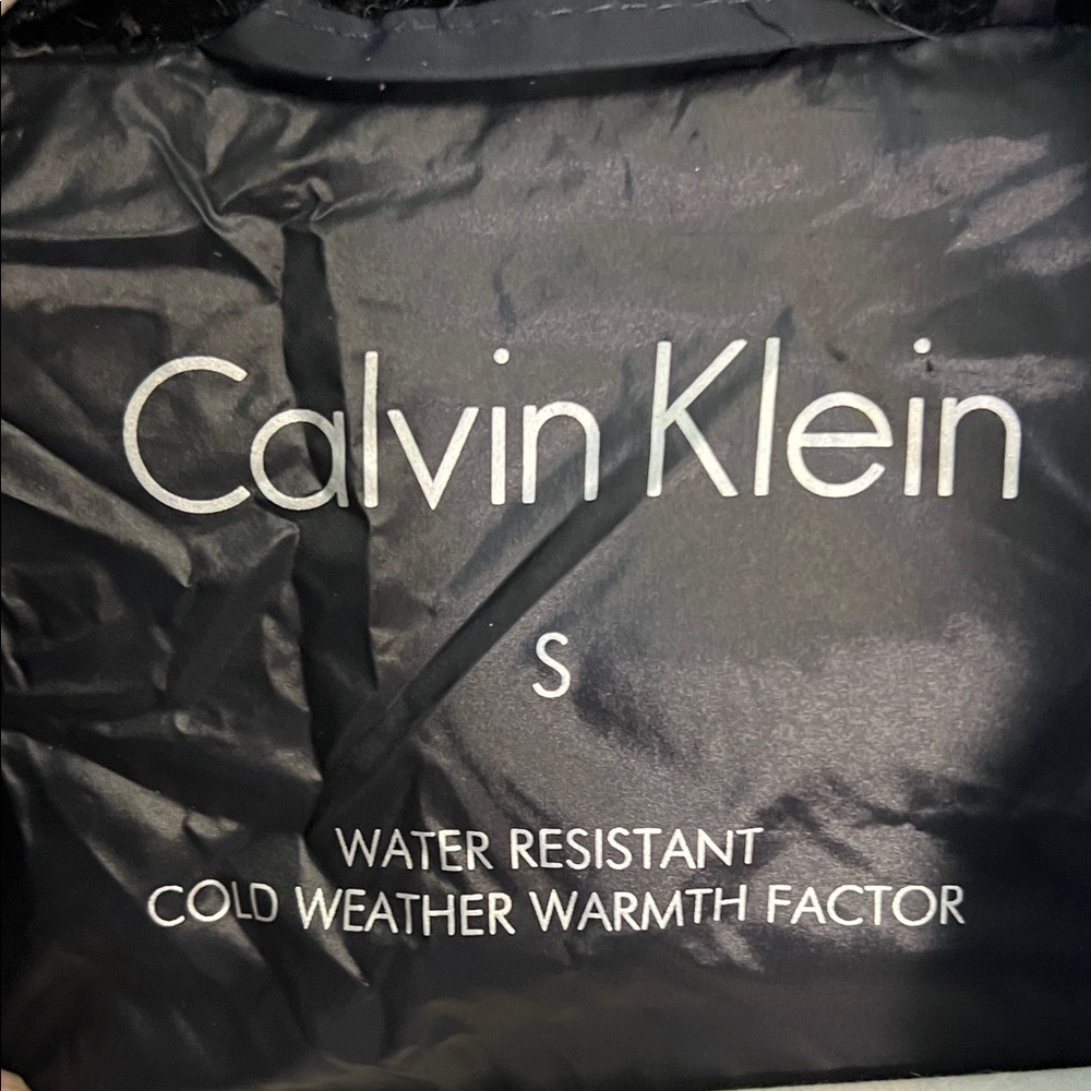 Calvin Klein Women's Black Puffer Jacket - Picture 11 of 12